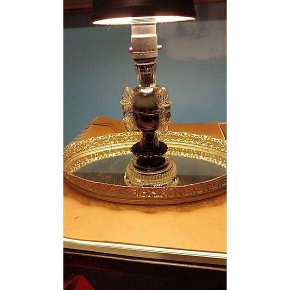 Antique table lamp in good condition few small imperfections due to its age and - Picture 1 of 5
